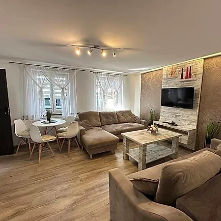 Ostryga Homestay Leba